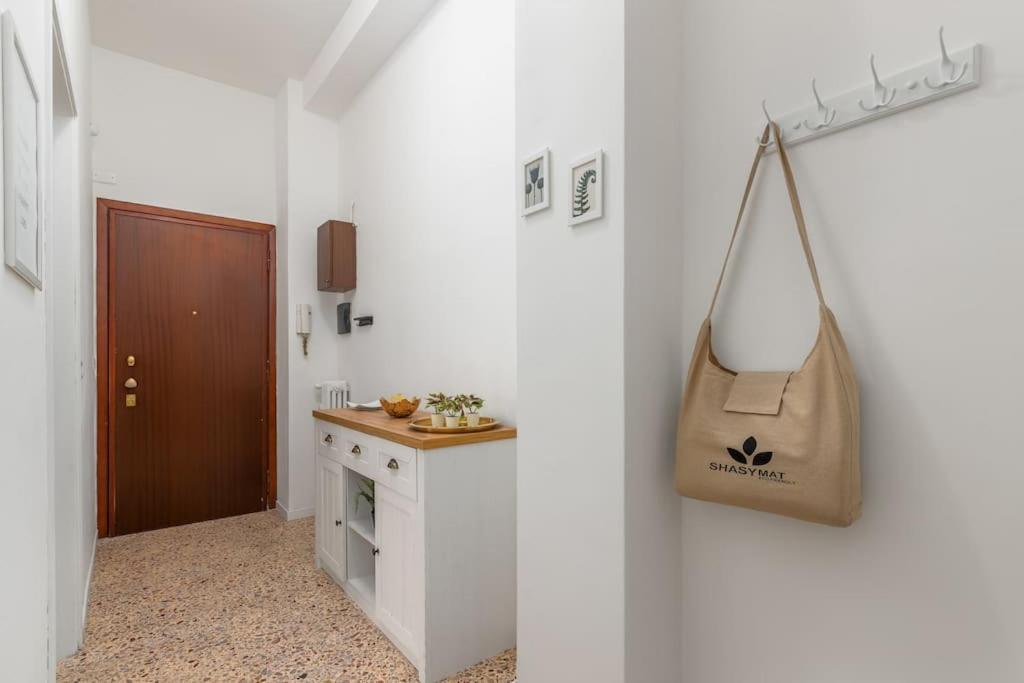 Monza Centro-Milano-Como,Suite Vicino Stazione Exterior foto
